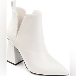 Journee Collection Neima boots